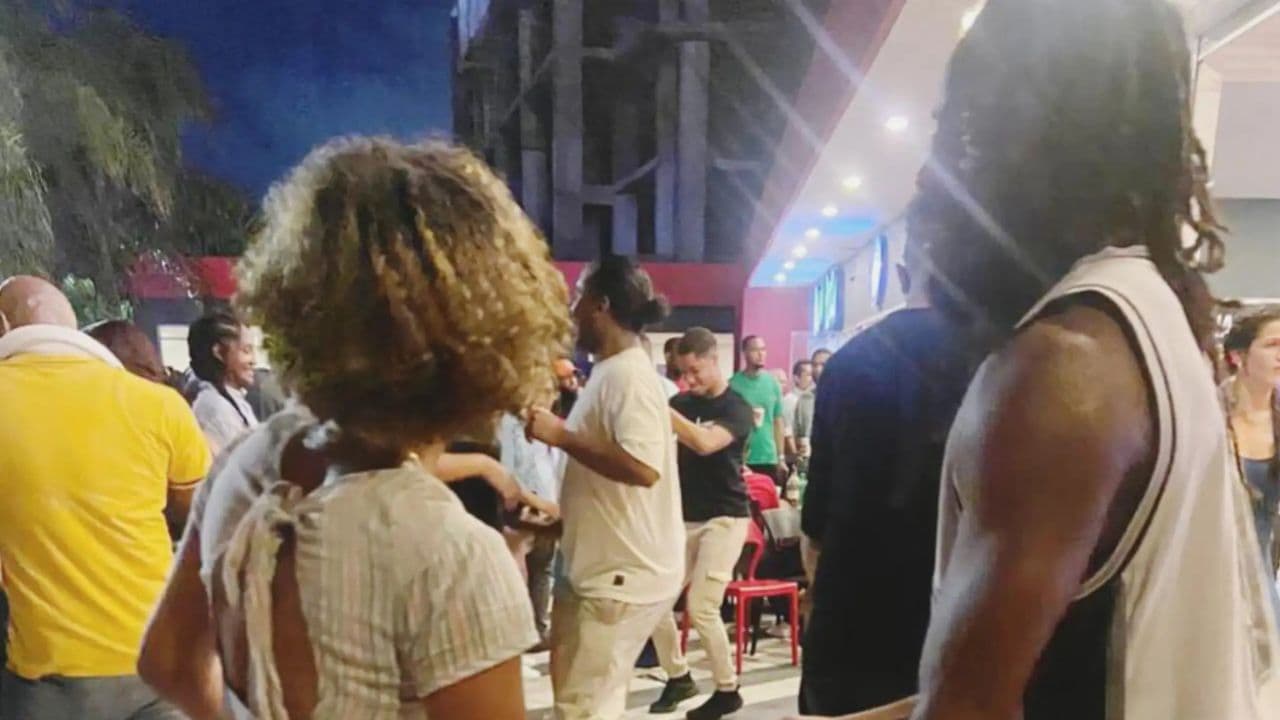 Santo Domingo: Bachata-Gesellschaftstanztour — Guided tour and outdoor activity