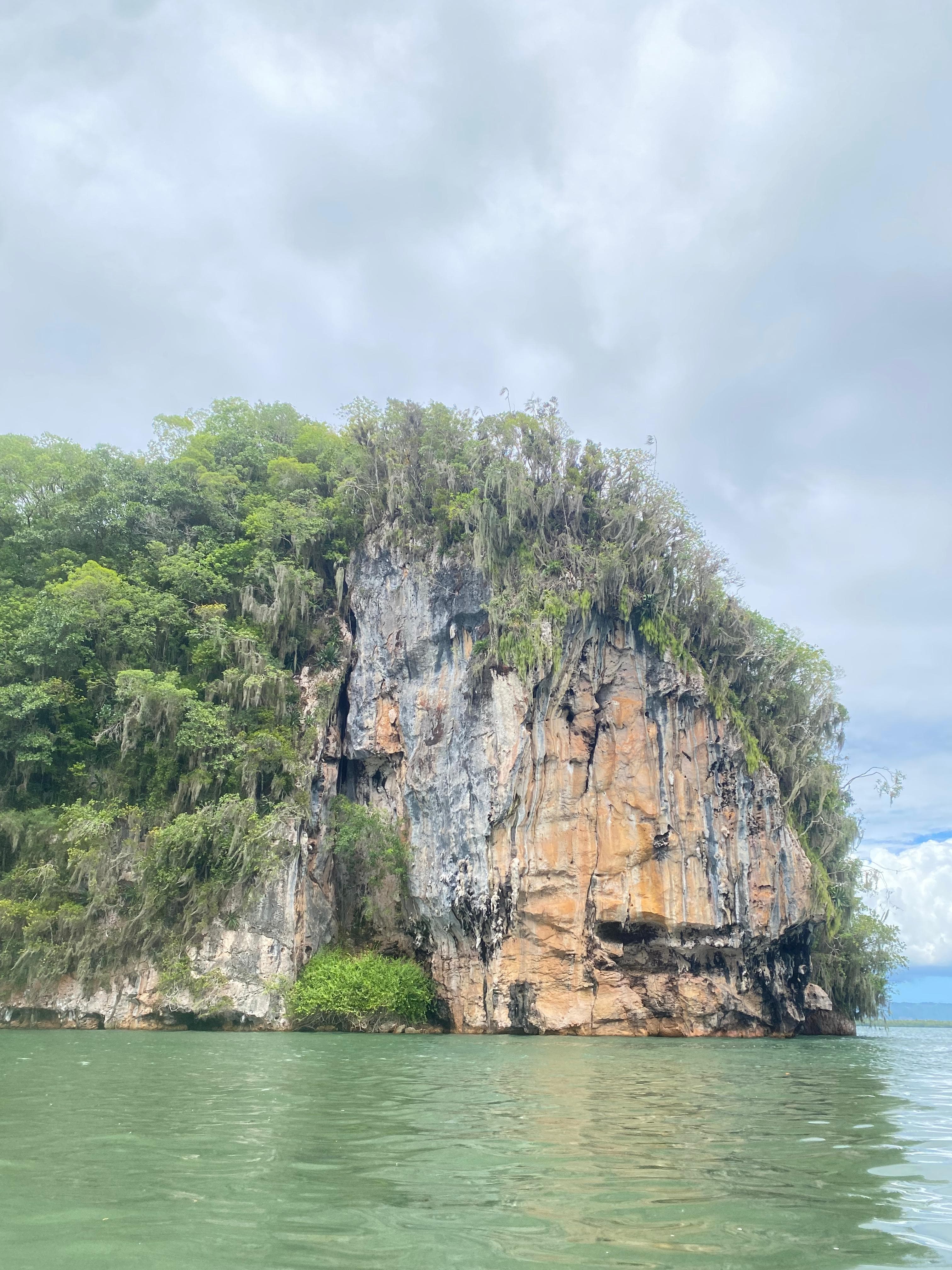 Cayo Levantado ak Haitises meyè Pri