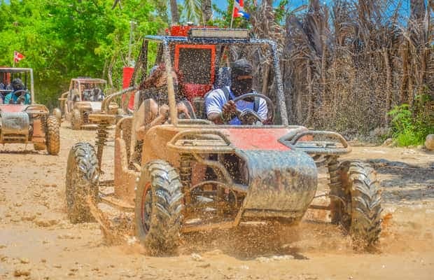 ATV Prohlídka vodní jeskyně Macao Beach a typického domu Punta Cana — Guided tour and outdoor activity